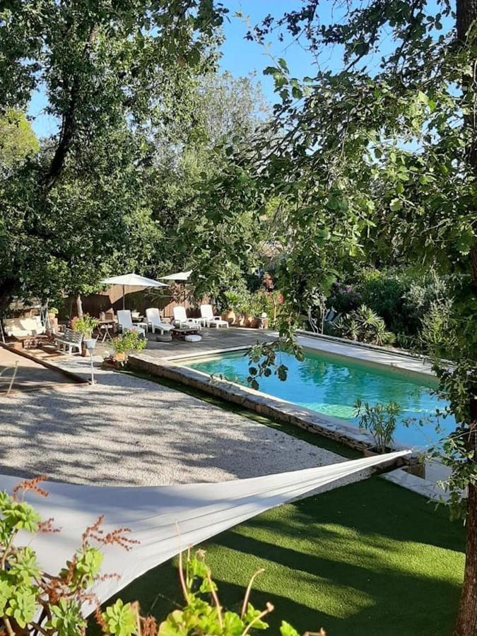 Mas Provencal Au Cannet Des Maures 勒卡内代莫尔 外观 照片